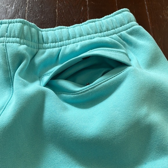 Men’s Nike Shorts With Pockets Large - Picture 11 of 13